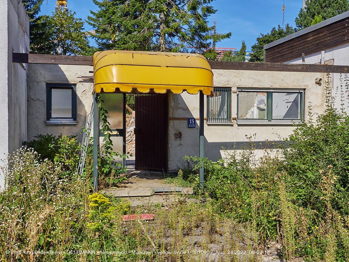 24.08.2022 - Baustelle an der Niederalmstraße 16 und Hugo-Lang-Bogen 13 in Neuperlach-Trudering